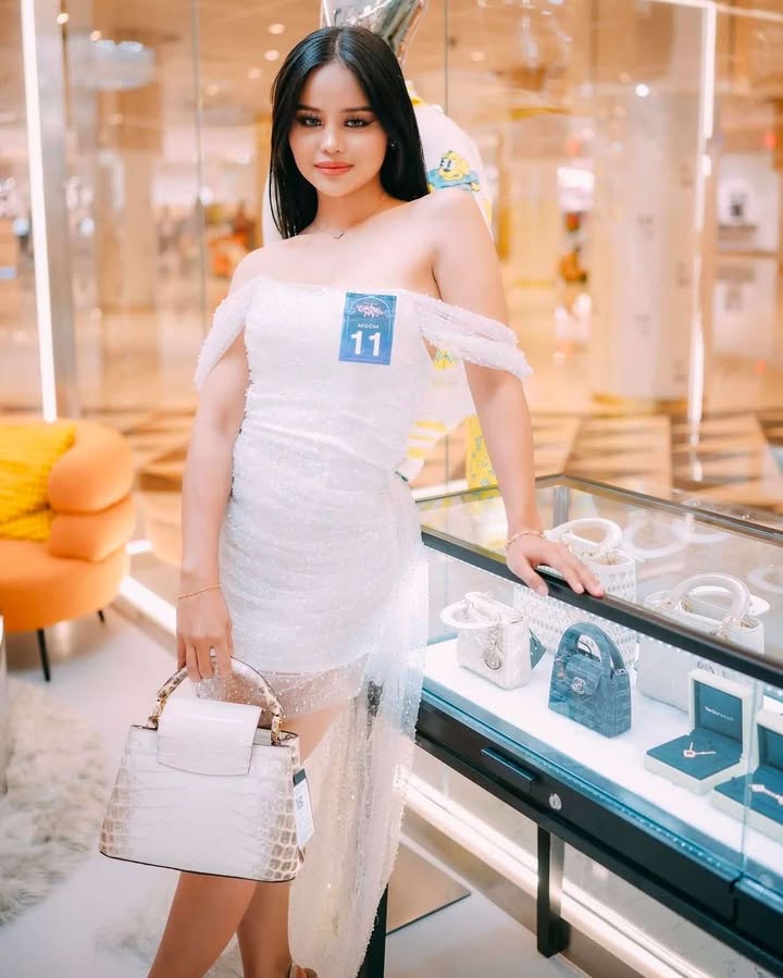 ชุดราตรียาว ปาดไหล่ แต่งกลิตเตอร์ สีชมพู 3025 Size M BKK - Image 7