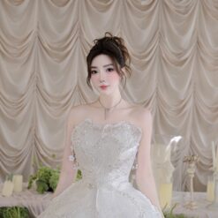 ชุดเดรส เกาะอก แต่งมุก+กลิตเตอร์ สีขาว 2039 Size S-M BKK