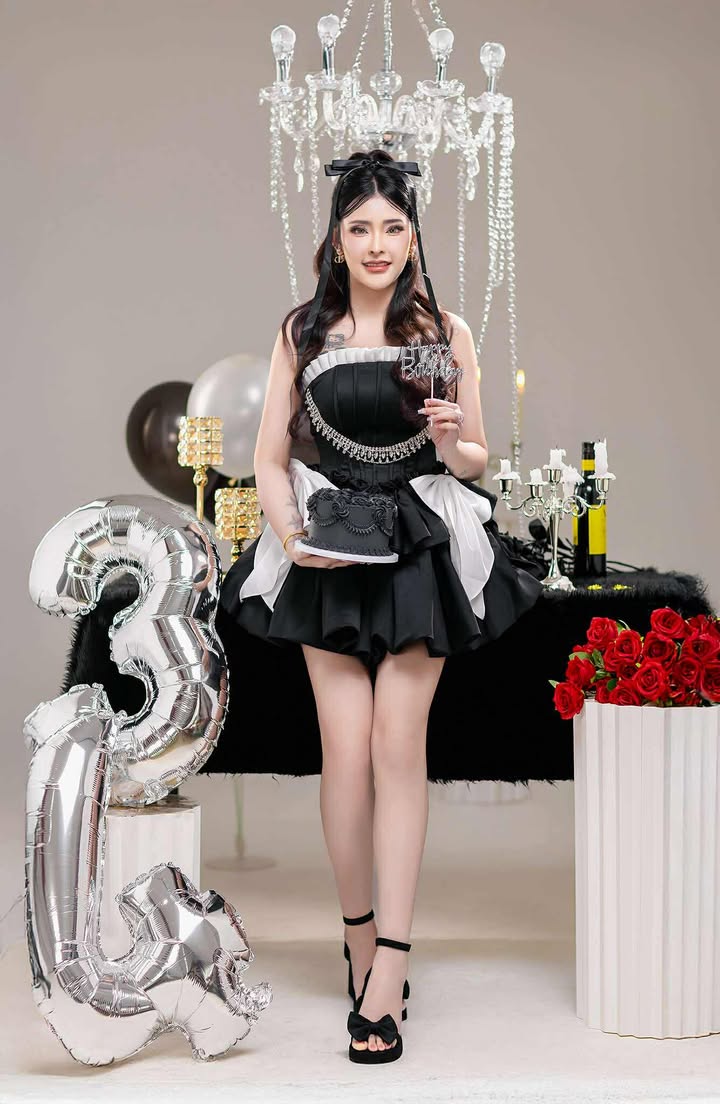 ชุดเดรส เกาะอก แต่งโบว์+เพชร สีดำ 2116 Size S BKK - Image 2