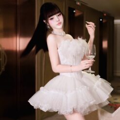ชุดเดรส เกาะอก แต่งขน สีขาว 2026 Size M BKK