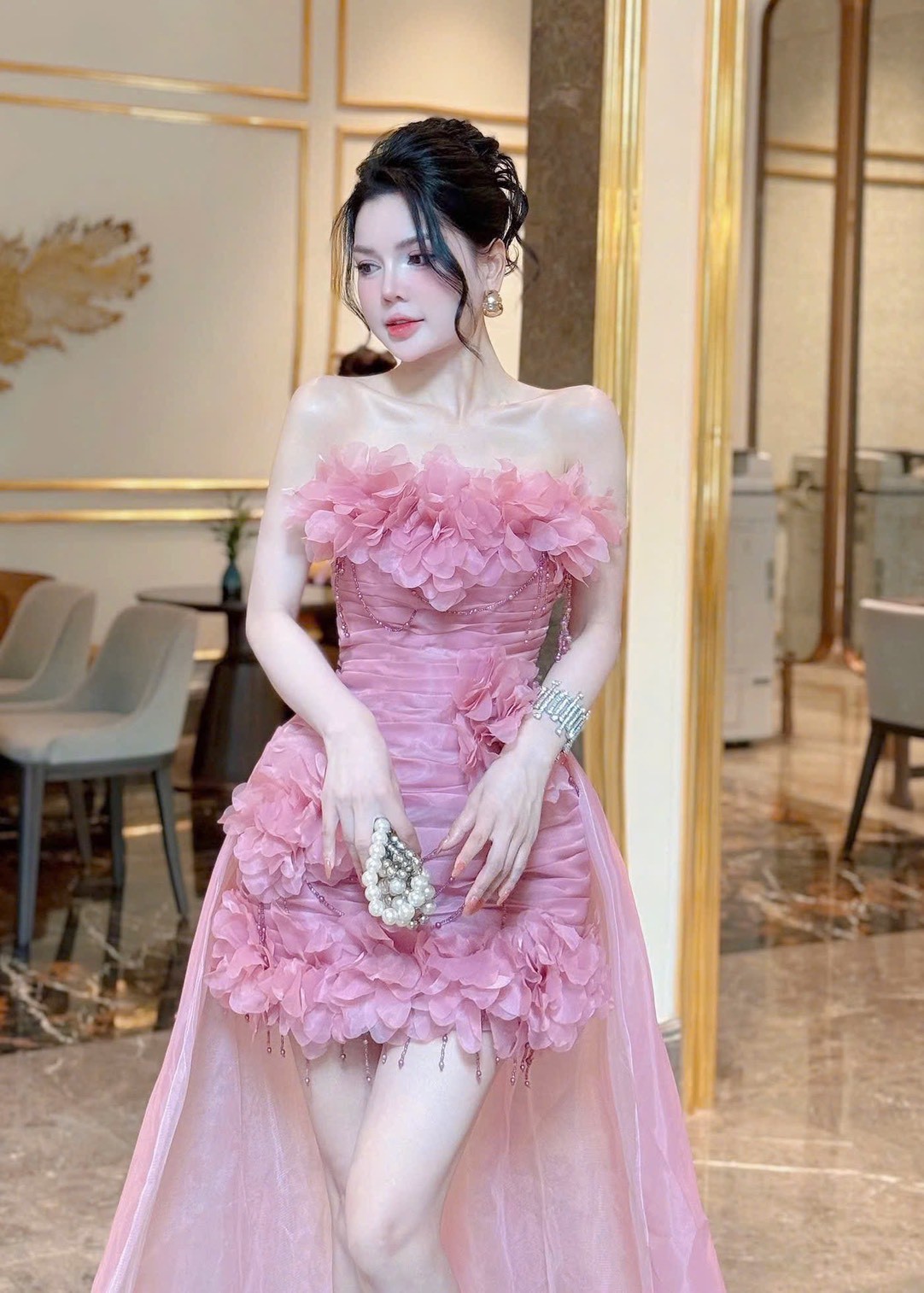ชุดเดรส เกาะอก แต่งดอก สีชมพู แต่งหาง 2008 BKK Size M BKK - Image 2