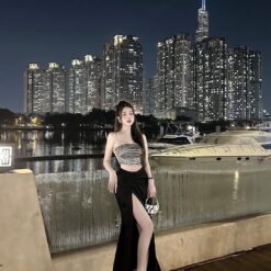ชุดเซ็ท 2 ชิ้น เสื้อ+กระโปรง แต่งเพชร สีเงิน-ดำ 4010 Size S BKK