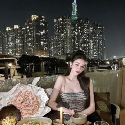 ชุดเซ็ท 2 ชิ้น เสื้อ+กระโปรง แต่งเพชร สีเงิน-ดำ 4010 Size S BKK