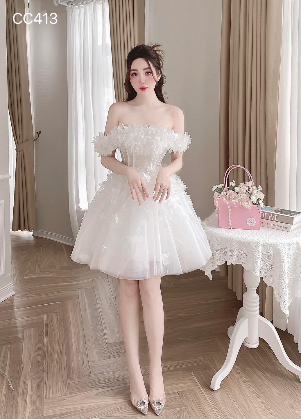 ชุดเดรส ปาดไหล่ แต่งดอก สีขาว 2049 Size M BKK