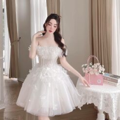 ชุดเดรส ปาดไหล่ แต่งดอก สีขาว 2049 Size M BKK