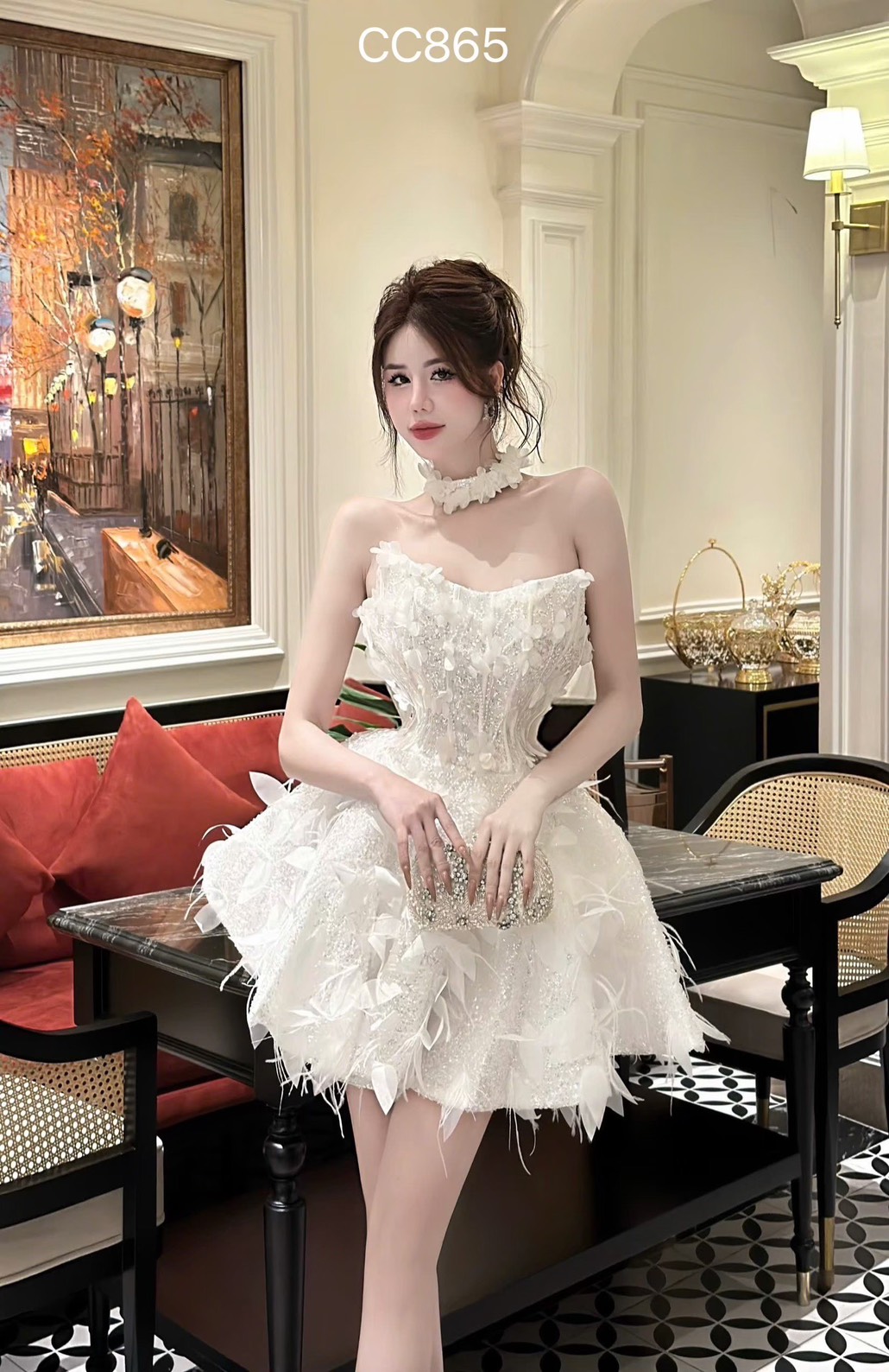 ชุดเดรส เกาะอก แต่งขน+กลิตเตอร์ สีขาว 2010 Size M BKK - Image 2
