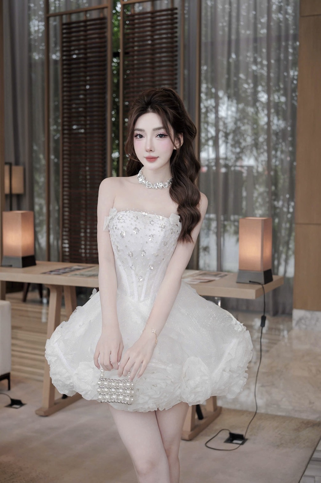 ชุดเดรส เกาะอก แต่งดอก+กลิตเตอร์ สีขาว 2020 Size S BKK - Image 3