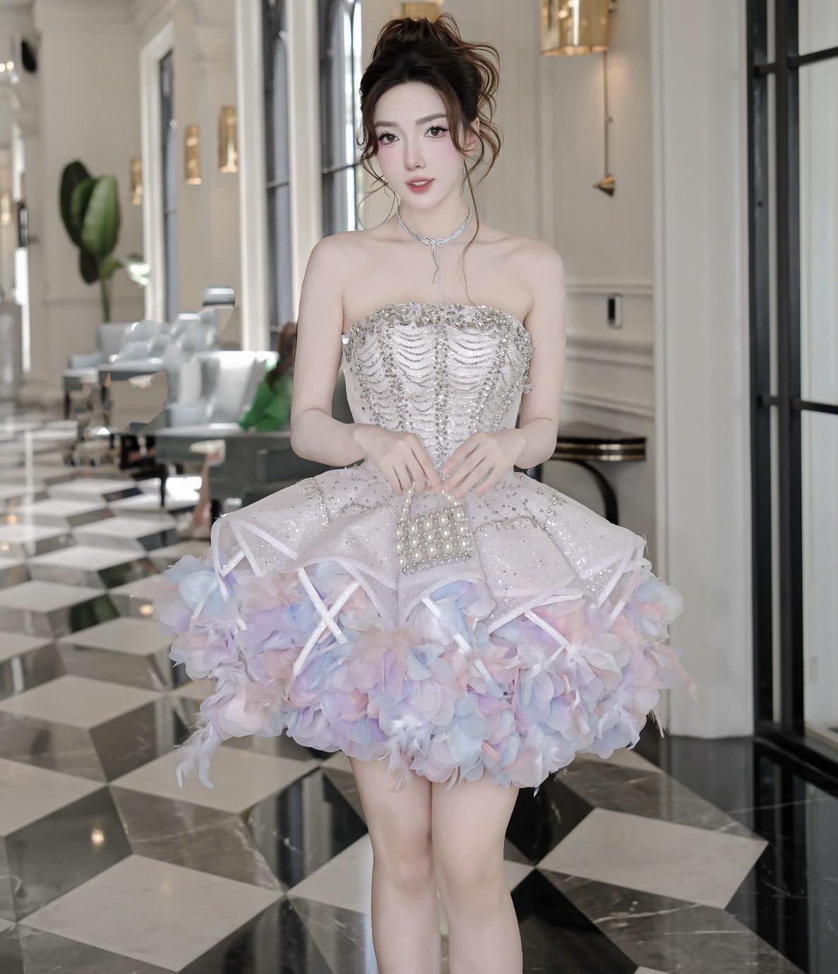 ชุดเดรส เกาะอก แต่งเพชร+ขนนก สีชมพูพาสเทล ม่วง 2024 Size M - Image 6
