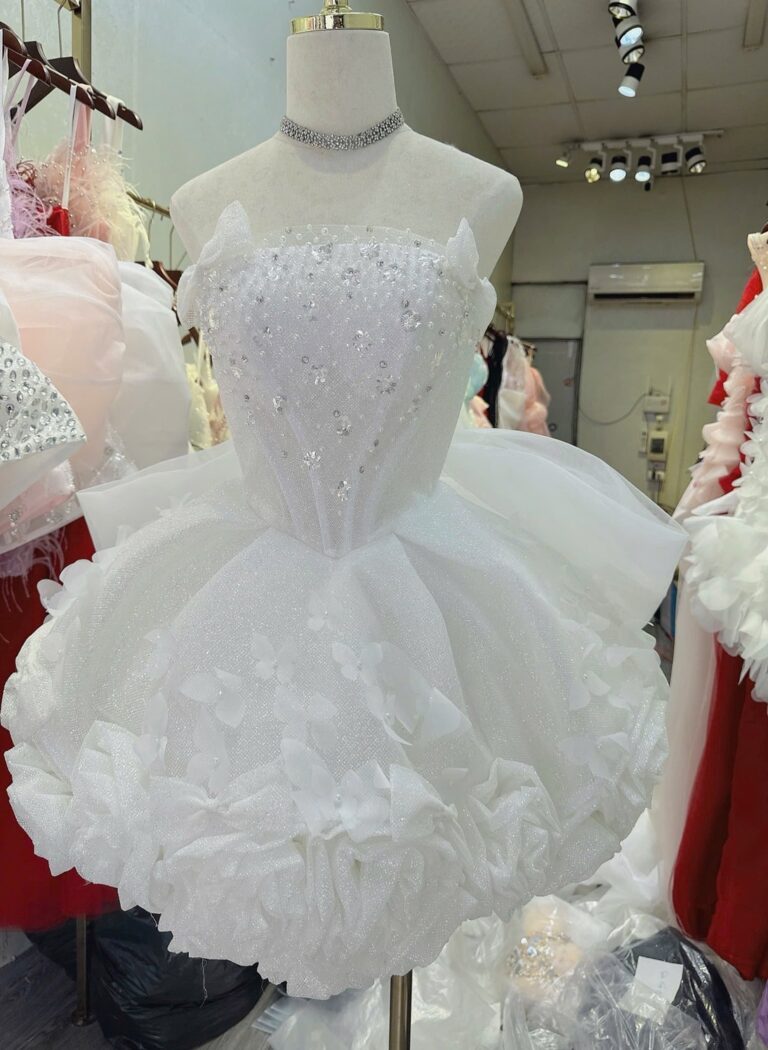 ชุดเดรส เกาะอก แต่งดอก+กลิตเตอร์ สีขาว 2020 Size S BKK - Image 5