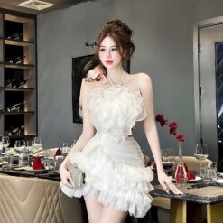 ชุดเซ็ท 2 ชิ้น เสื้อ+กระโปรง แต่งดอก สีขาว 4001 Size S BKK