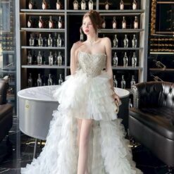 ชุดราตรียาว เกาะอก แต่งเพชร หางยาว สีขาว 3002 Size S BKK