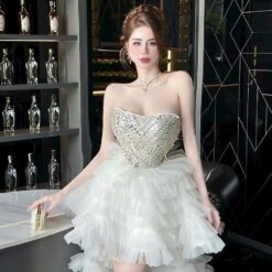 ชุดราตรียาว เกาะอก แต่งเพชร หางยาว สีขาว 3002 Size S BKK