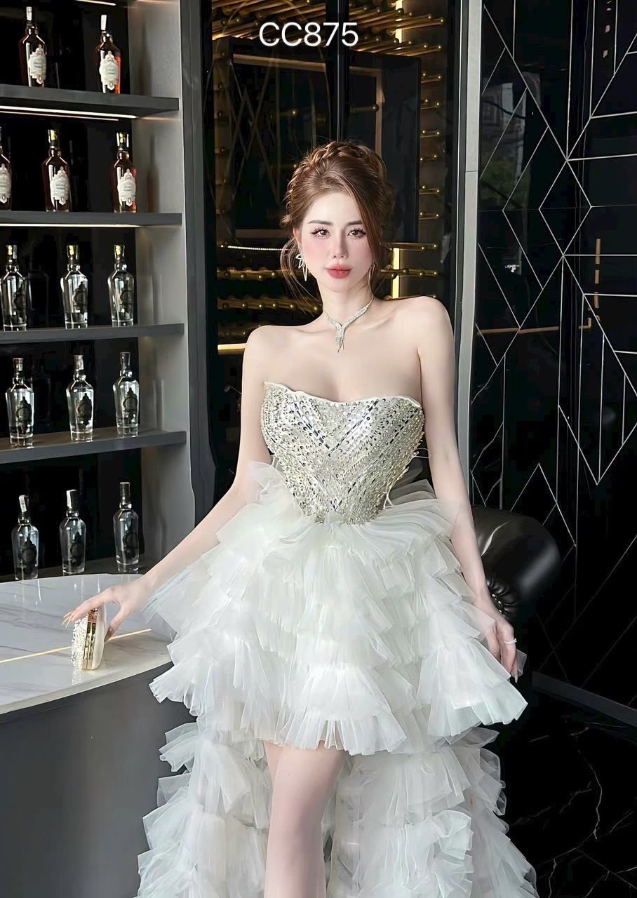 ชุดราตรียาว เกาะอก แต่งเพชร หางยาว สีขาว 3002 Size S BKK - Image 3
