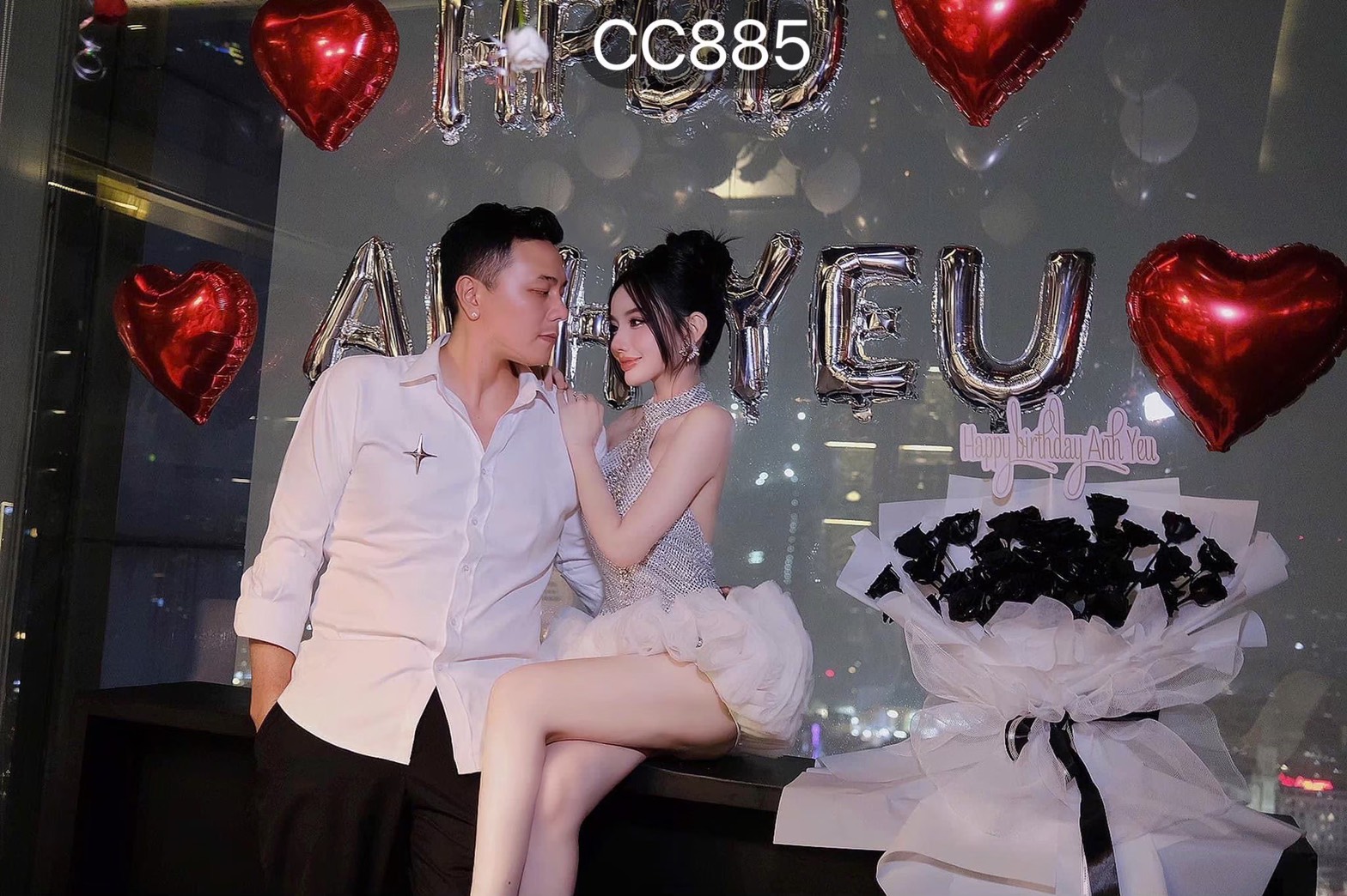 ชุดเดรส คล้องคอ แต่งเพชร+กลิตเตอร์ สีเงิน 2061 Size M BKK - Image 4