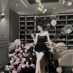 ชุดเดรส เกาะอก แต่งกลิตเตอร์ สีดำ 2069 Size M BKK