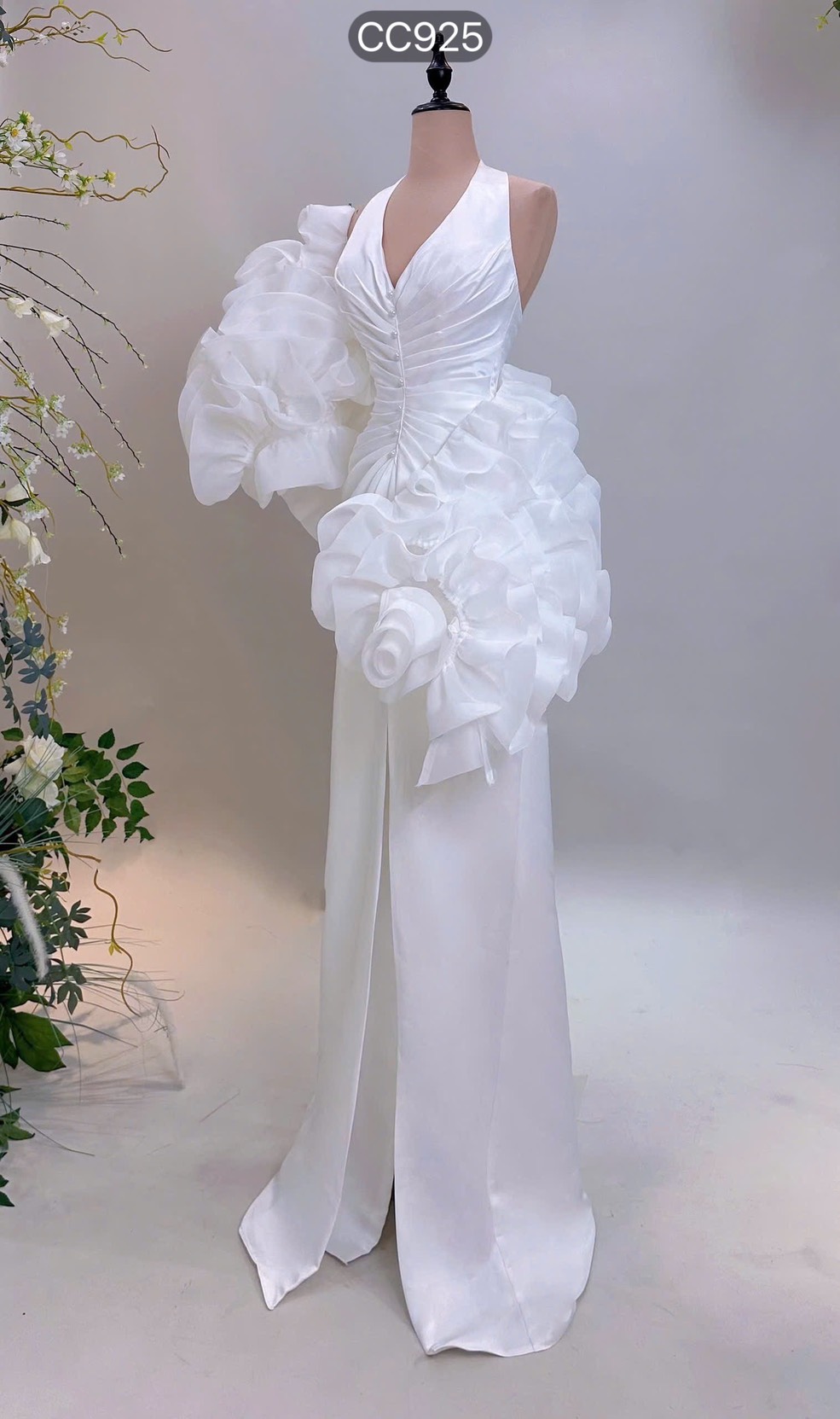 ชุดแต่งงาน ราตรียาว คล้องคอ สีขาว 3006 Size L-XL BKK - Image 4