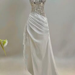 ชุดราตรียาว เกาะอก แต่งเพชร+กลิตเตอร์ สีขาว 3008 Size M BKK
