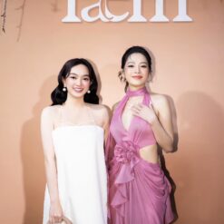 ชุดราตรียาว คล้องคอ แต่งดอก สีชมพู 3010 Size L BKK