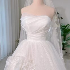 ชุดแต่งงาน ราตรียาว เกาะอก แต่งดอก สีขาว 3011 Size M BKK