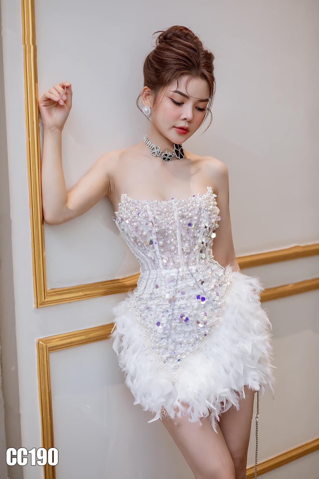 ชุดเดรส เกาะอก แต่งมุก+ขน สีขาว 2086 Size S BKK