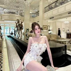ชุดเซ็ท 2 ชิ้น เสื้อ+กระโปรง แต่งดอก สีขาว 4008 Size S BKK