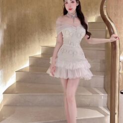 ชุดเดรส ปาดไหล่ แต่งโบว์เพชร สีขาว 2093 Size M BKK