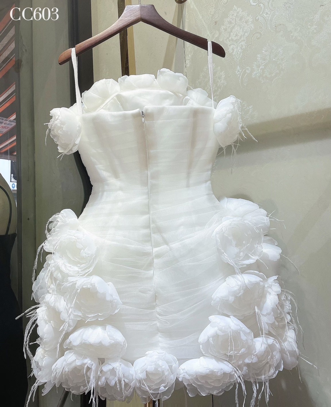 ชุดเดรส เกาะอก แต่งดอก สีขาว 2094 Size S-M BKK - Image 5