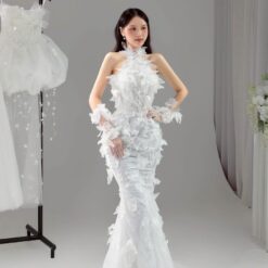 ชุดแต่งงาน ราตรียาว คล้องคอ แต่งดอก สีขาว 3020 Size M BKK