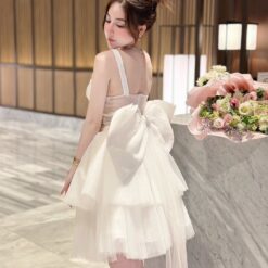 ชุดเดรส แต่งโบว์ ฟูฟ่อง สีขาว 2121 Size M BKK