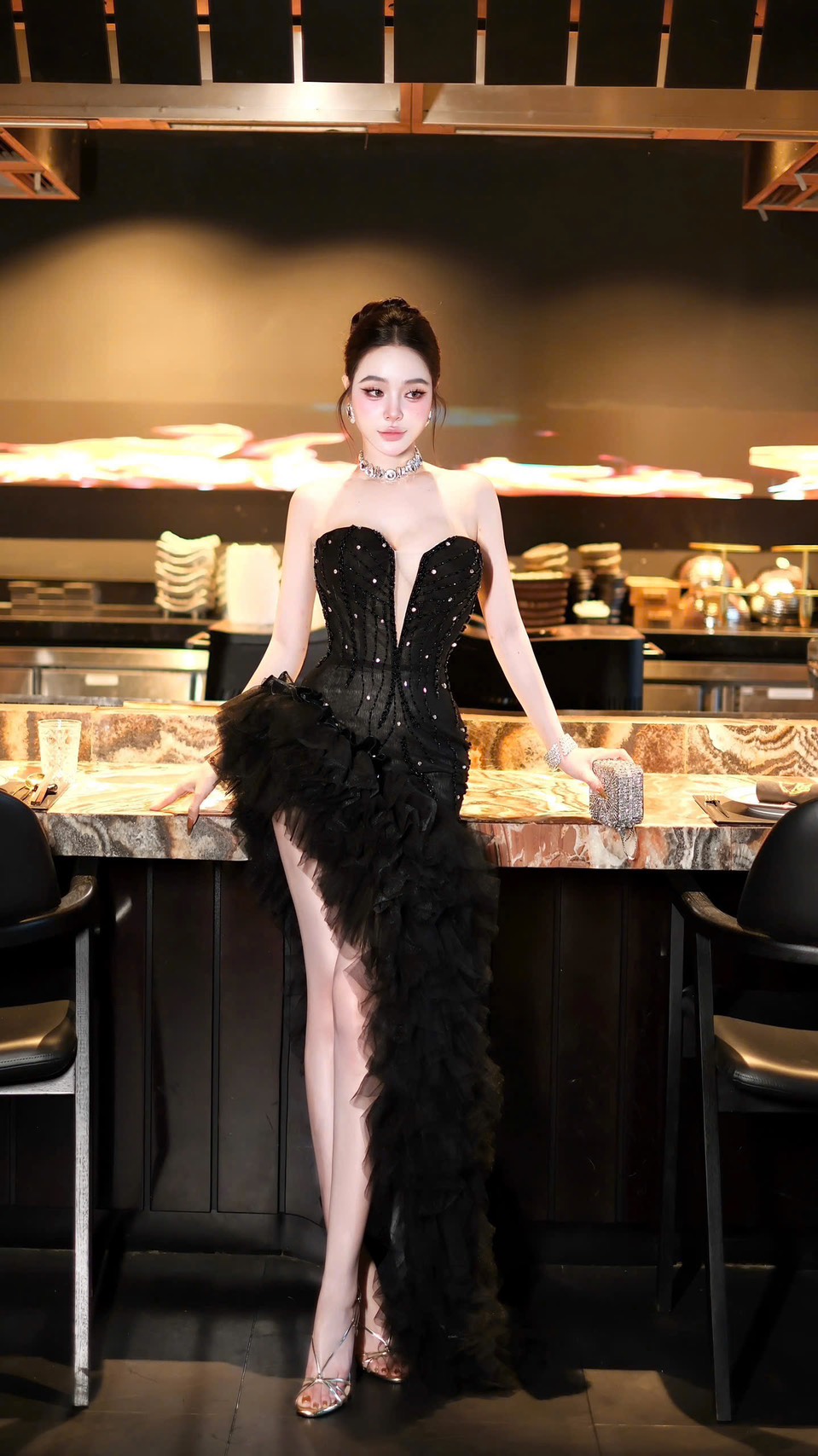 ชุดเดรส ราตรียาว แต่งมุก+เพชร สีดำ 3031 Size M BKK