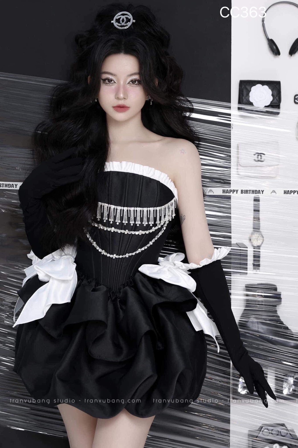 ชุดเดรส เกาะอก แต่งโบว์+เพชร สีดำ 2116 Size S BKK