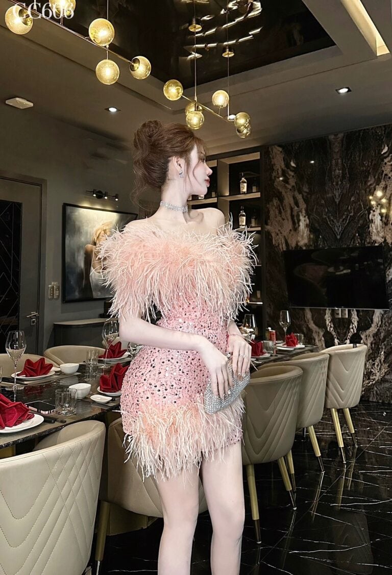 ชุดเดรส ปาดไหล่ ขนนก แต่งกลิตเตอร์ สีชมพู 2098 Size S BKK - Image 2