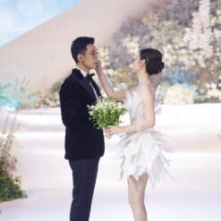 ชุดเดรส แต่งดอก+กลิตเตอร์ สีขาว 2102 Size M BKK