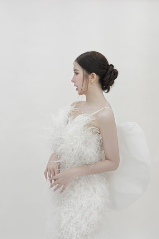 ชุดเดรส สายเดี่ยว ขนนก แต่งโบว์ สีขาว 2122 Size M BKK - Image 3