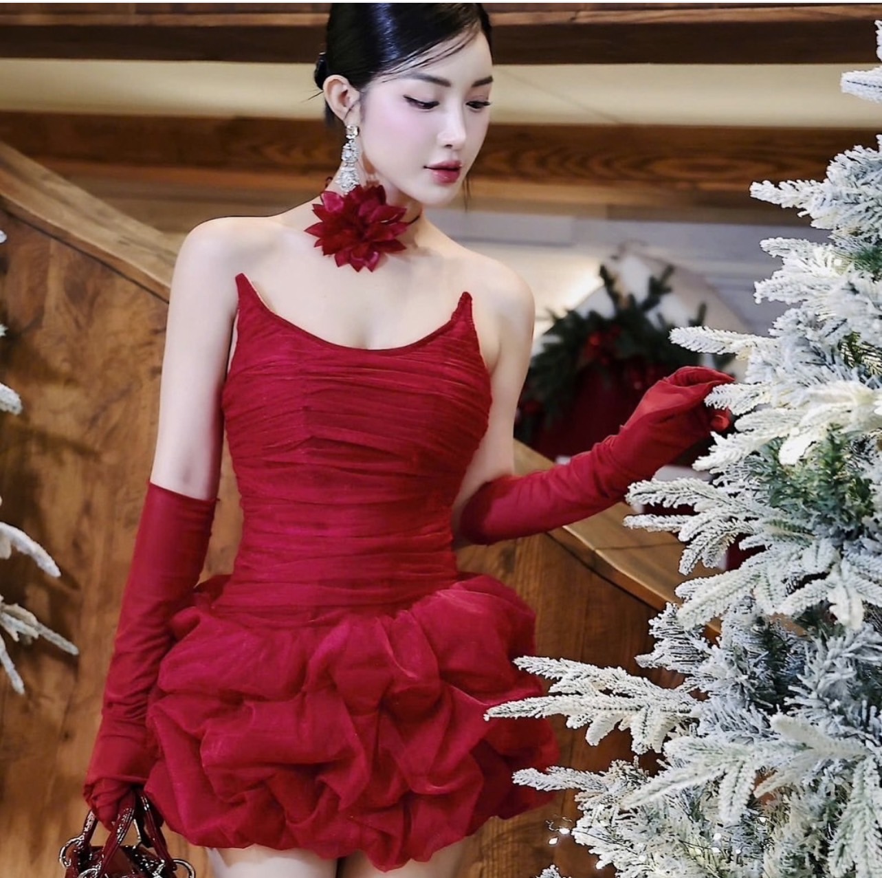 ชุดเดรส เกาะอก ถุงมือ+ดอก สีแดง สีดำ BRAND WABISABI 2142 Size S,M BKK