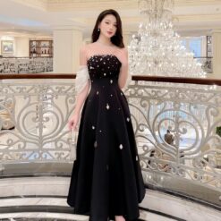 ชุดราตรียาว ปาดไหล่ แต่งเพชร สีดำ 3017 Size S-M BKK