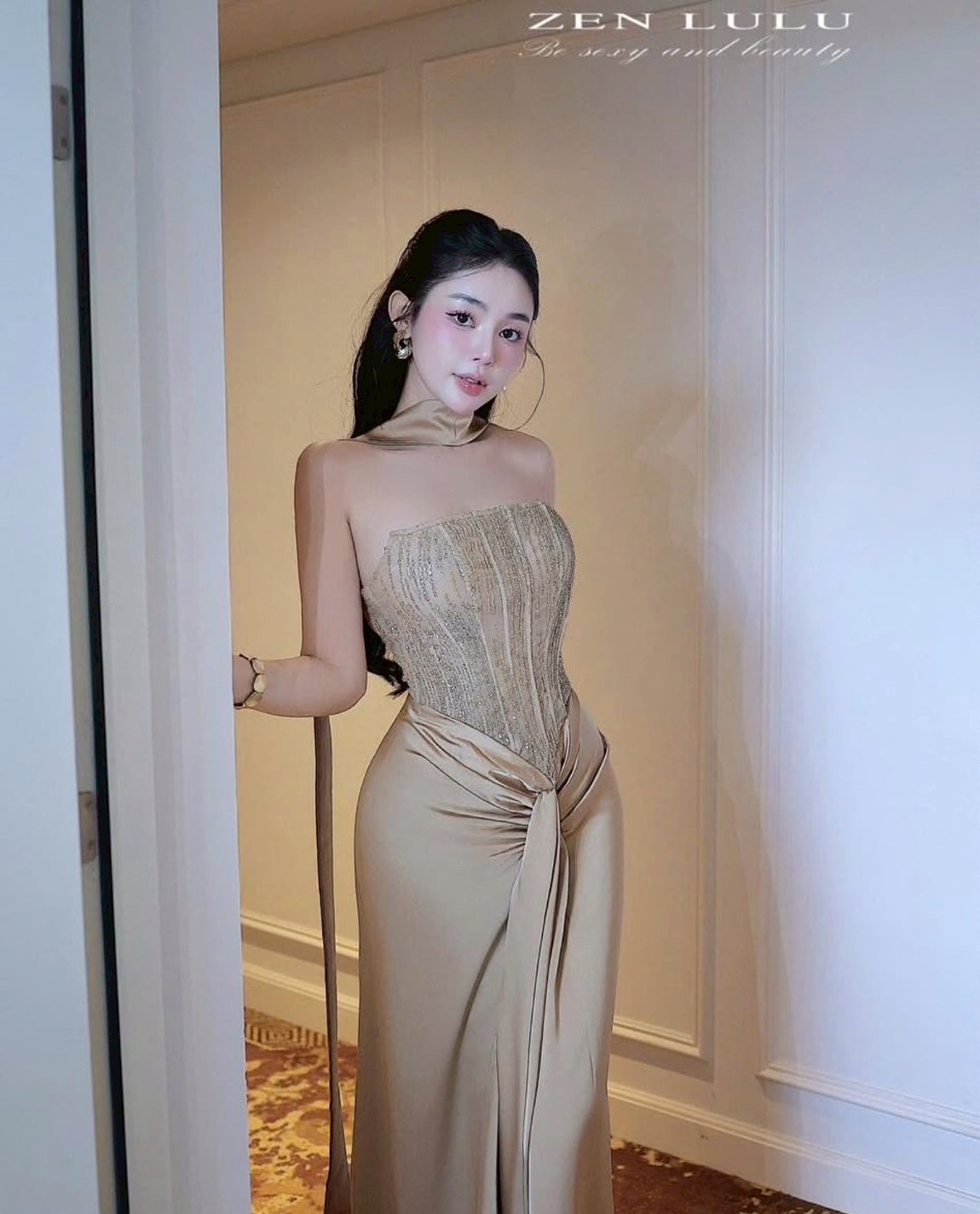 ชุดเดรส-ราตรี เกาะอก สีครีมทอง สีขาว ZEN LULU 3069 SIZE S-M BKK - Image 5