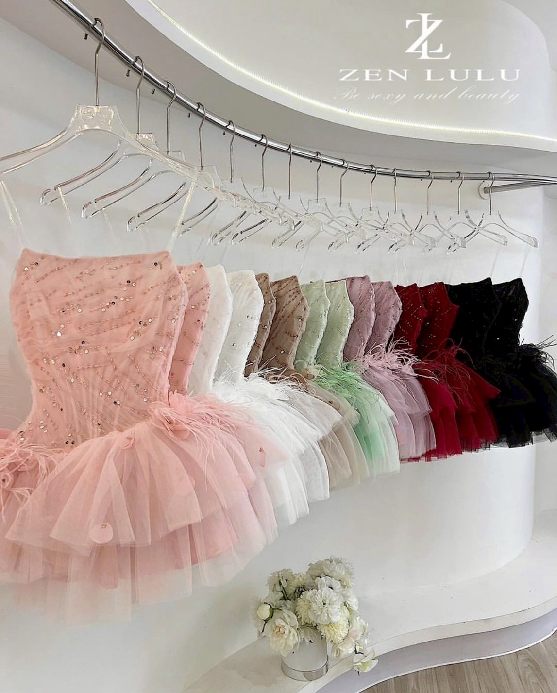 ชุดเดรส เกาะอก กระโปรงฟู แต่งขน สีดำ สีแดง สีชมพู ZEN LULU เวียดนาม 2200 SIZE S-M BKK - Image 6