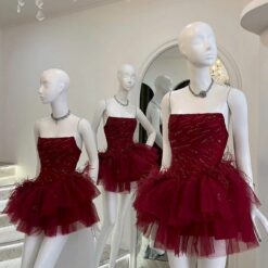 ชุดเดรส เกาะอก กระโปรงฟู แต่งขน สีดำ สีแดง สีชมพู  ZEN LULU เวียดนาม 2200 SIZE S-M BKK