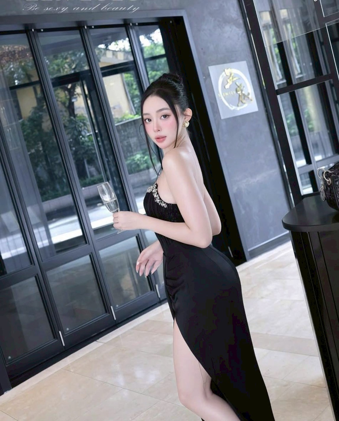 ชุดเดรส-ราตรี เกาะอก แต่งเพรช สีดำ สีขาว ZEN LULU 3065 SIZE S-M BKK - Image 5