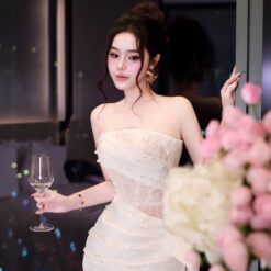 ชุดราตรียาว เกาะอก แต่งมุก สีขาว Brand HiSo 3071 Size S-M BKK