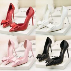 รองเท้า แต่งโบว์ สีขาว สีชมพู สีดำ สีแดง 9002 Size 38 BKK