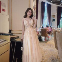 ชุดเดรส ราตรี สีครีม Brand HiSo 3063 Size S-M BKK