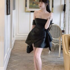 ชุดเดรส ปาดไหล่ แต่งดอก สีขาว สีดำ BASIC&LUXURY 2186 Size S BKK