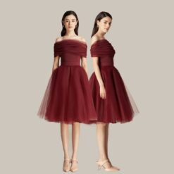 ชุดเซ็ท เสื้อ กระโปรง สีแดง NICHPBRAND 4028 Size S M L BKK