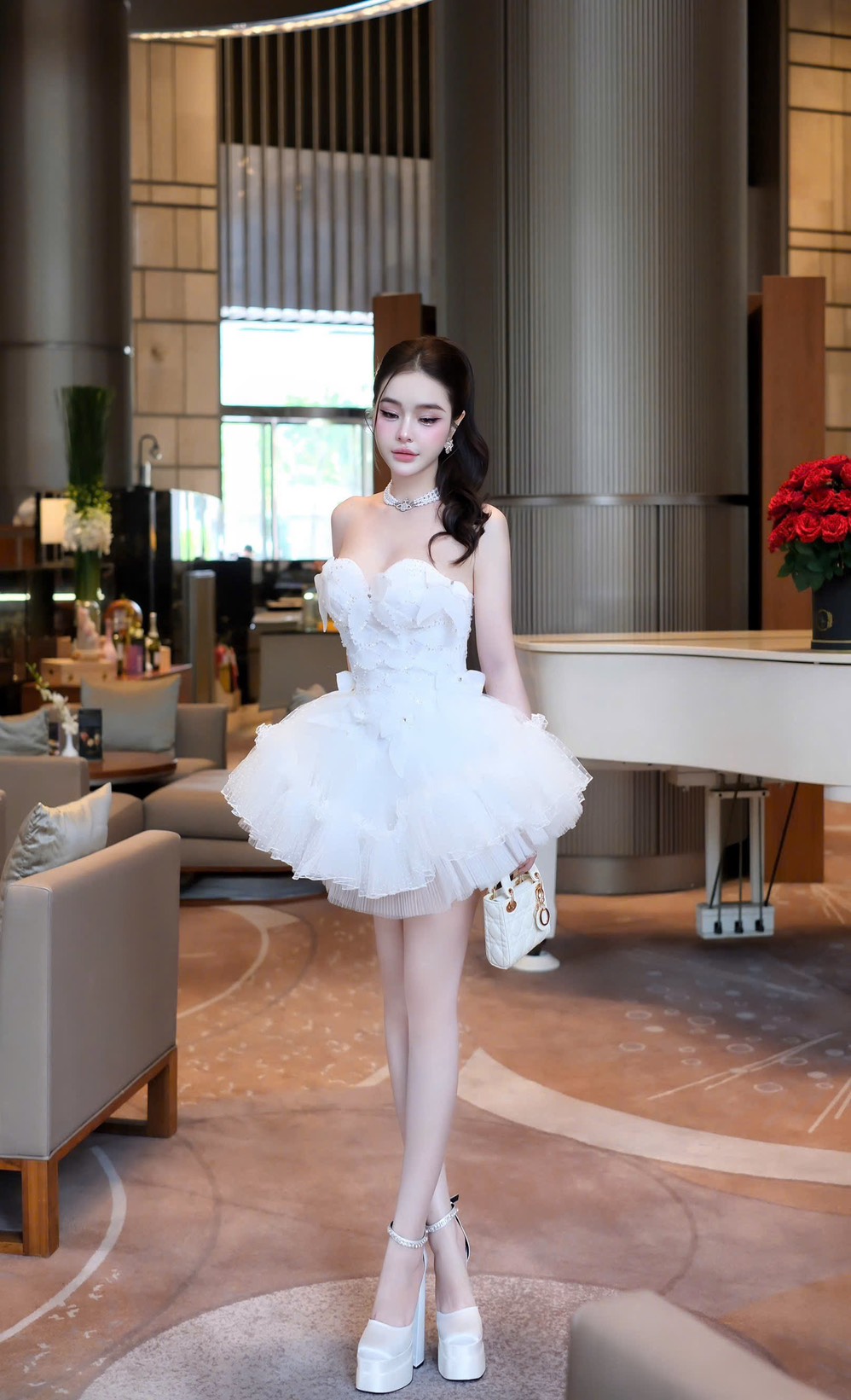 ชุดเดรส เกาะอก แต่งโบว์ สีขาว Brand HiSo 2224 Size S BKK - Image 4