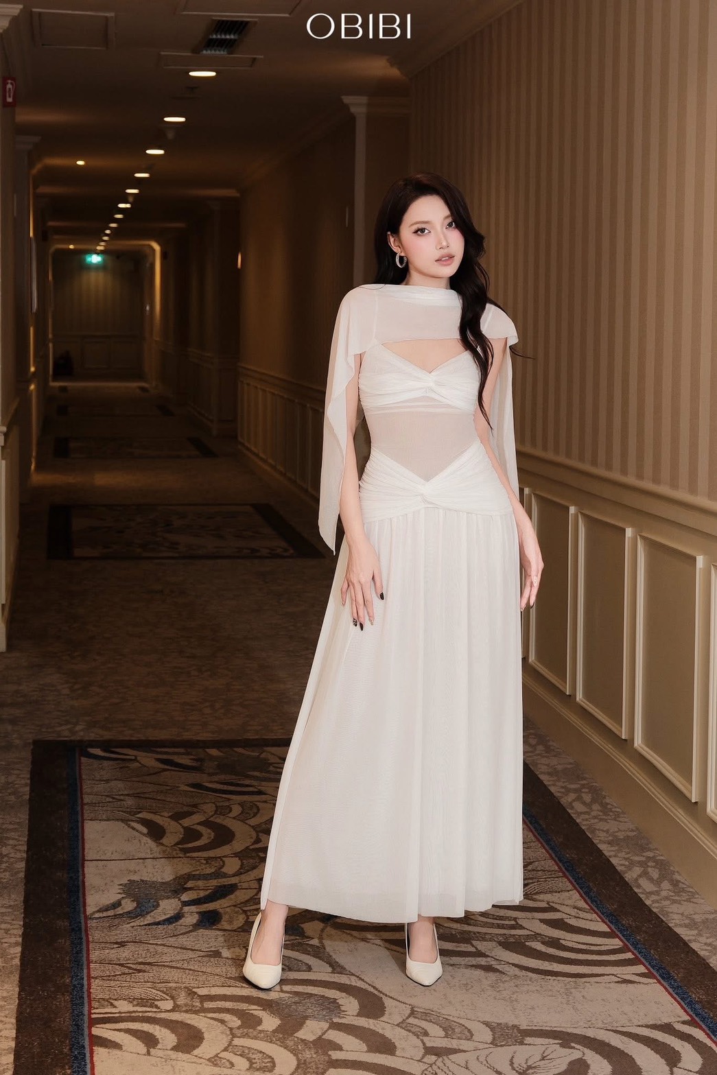 ชุดเดรส ราตรียาว สายเดี่ยว สีขาว BRAND OBIBI 3077 Size S,M BKK