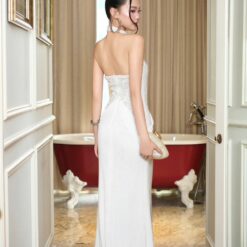 ชุดเดรส ราตรียาว คล้องคอ ลายลูกไม้ สีขาว BRAND OBIBI 3083 Size S-M BKK