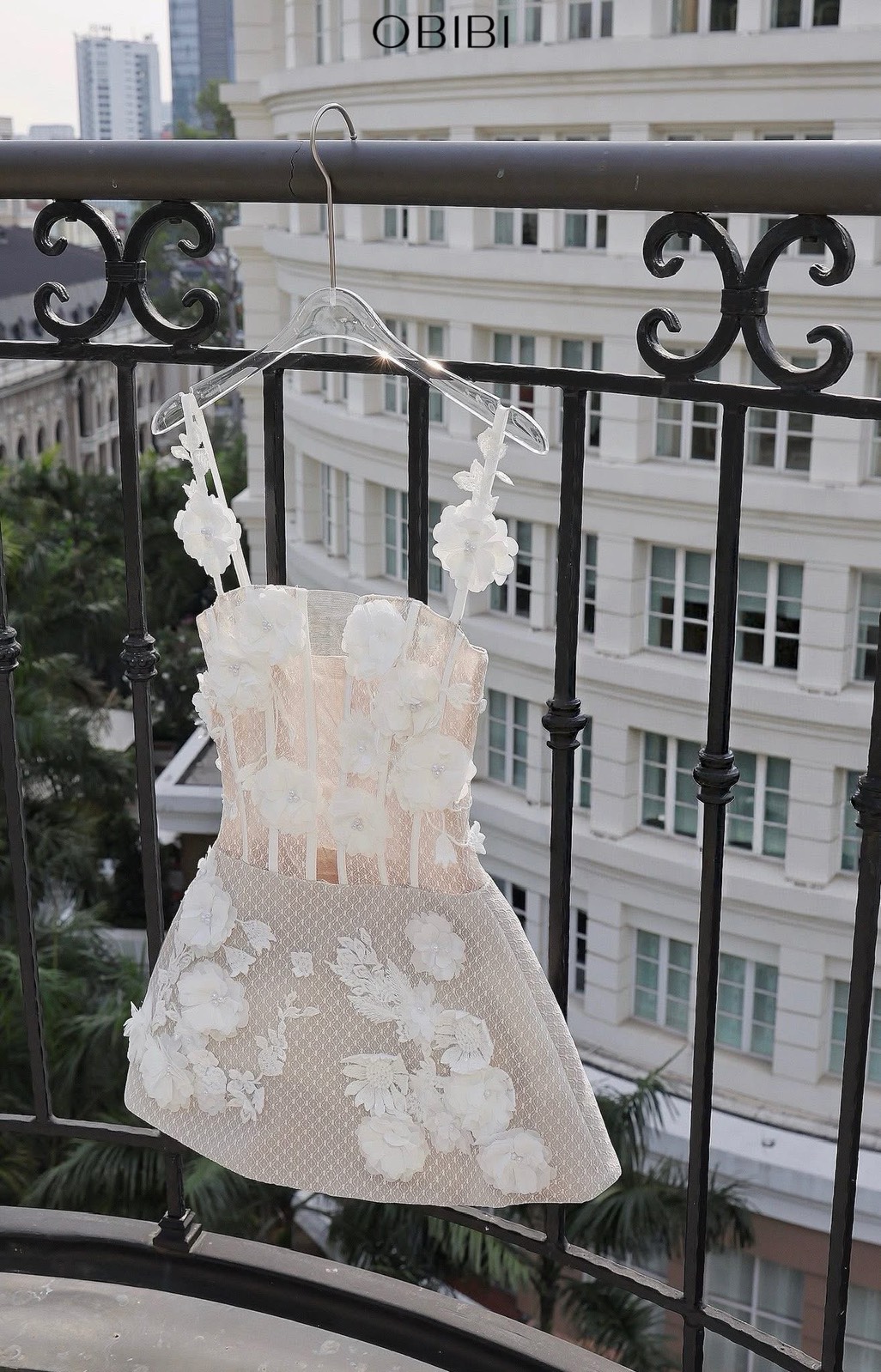 ชุดเดรส สายเดี๋ยว แต่งดอก สีขาว BRAND OBIBI 2247 Size M BKK - Image 11