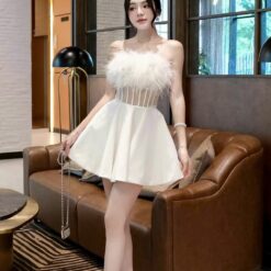 ชุดเดรส เกาะอก แต่งขน สีขาว BRAND OBIBI 2251BKK